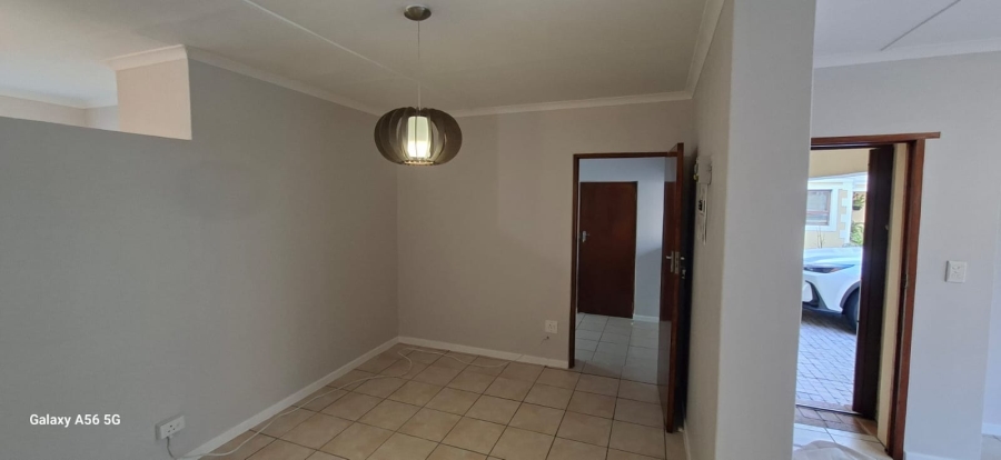 To Let 3 Bedroom Property for Rent in Heuningkloof Western Cape
